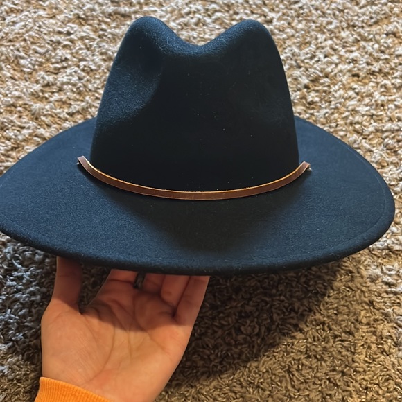 Brixton wide brim hat. - Picture 2 of 3